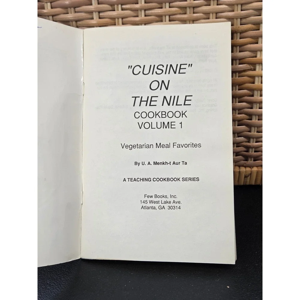 Cuisine on the Nile Cookbook Vol 1 Vegetarian Meal Favorites 1992 Menkh-t Aur Ta